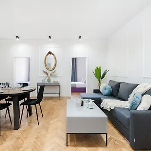 https://gallery7-apartament-3.krakowhotelspoland.com